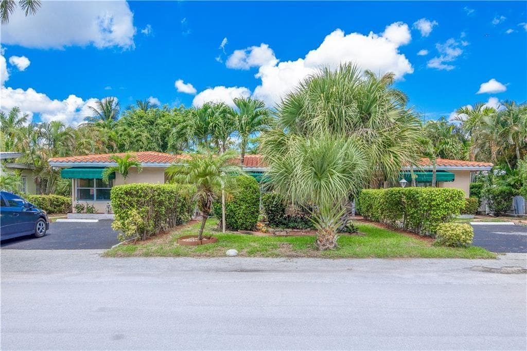 2613-2615 NE 33rd Avenue, Fort Lauderdale FL 33308 photo 2