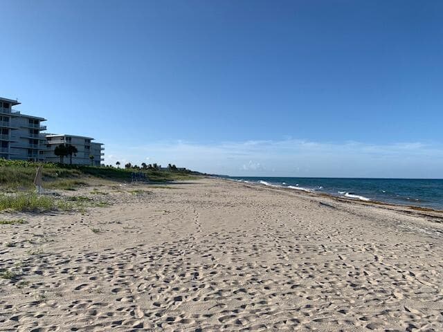 2565 S Ocean 2060 Boulevard # 2060, Palm Beach FL 33480 photo 3