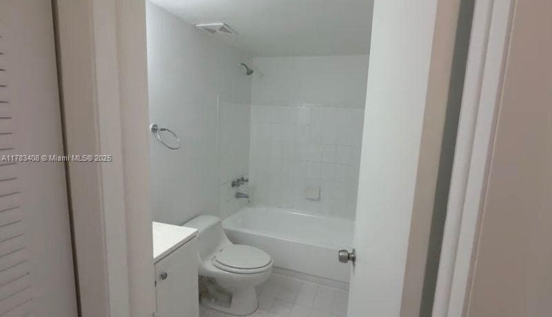 271 NW 177th St # 216, Miami Gardens FL 33169 photo 4