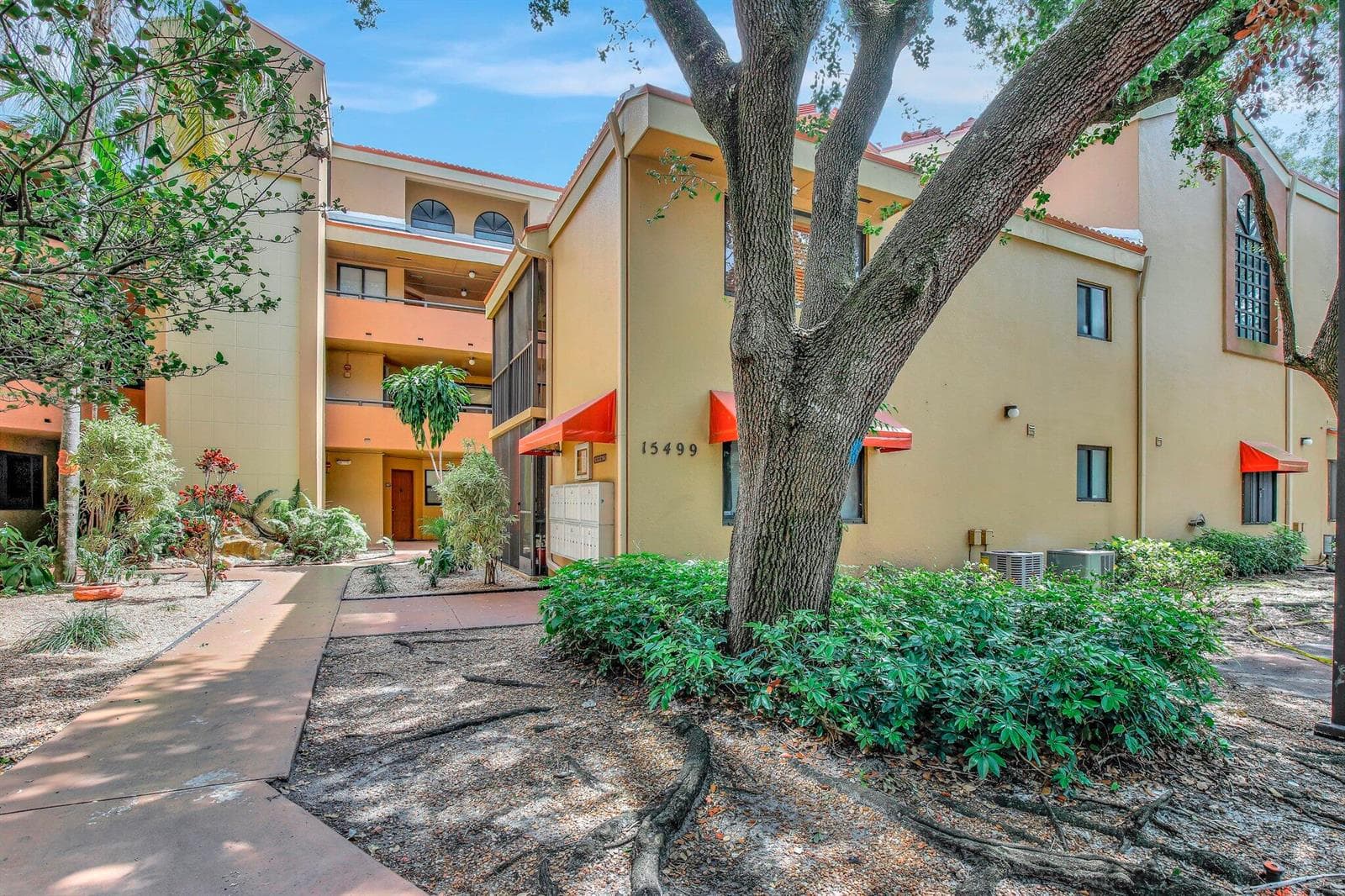 15499 Miami Lakeway N # 5, Miami Lakes FL 33014 photo 2