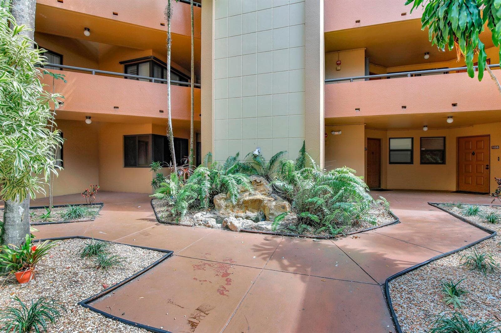 15499 Miami Lakeway N # 5, Miami Lakes FL 33014 photo 3