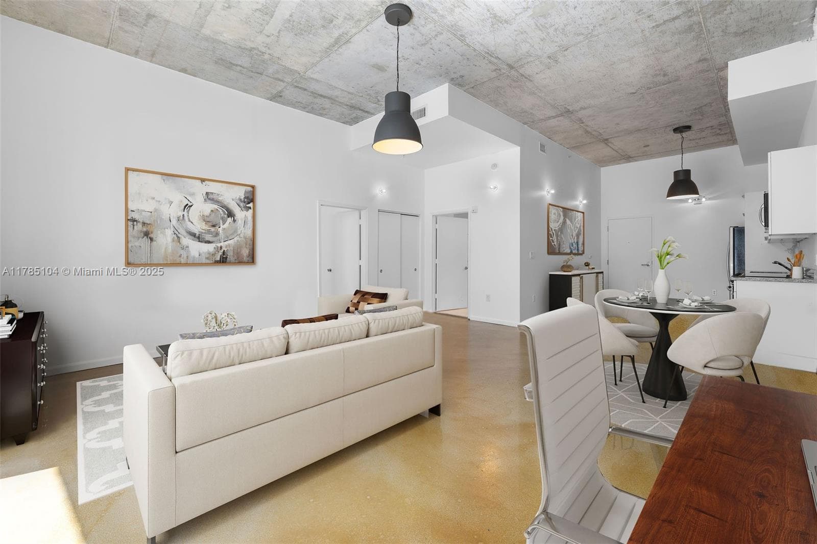 2001 Meridian Ave # 412, Miami Beach FL 33139 photo 2