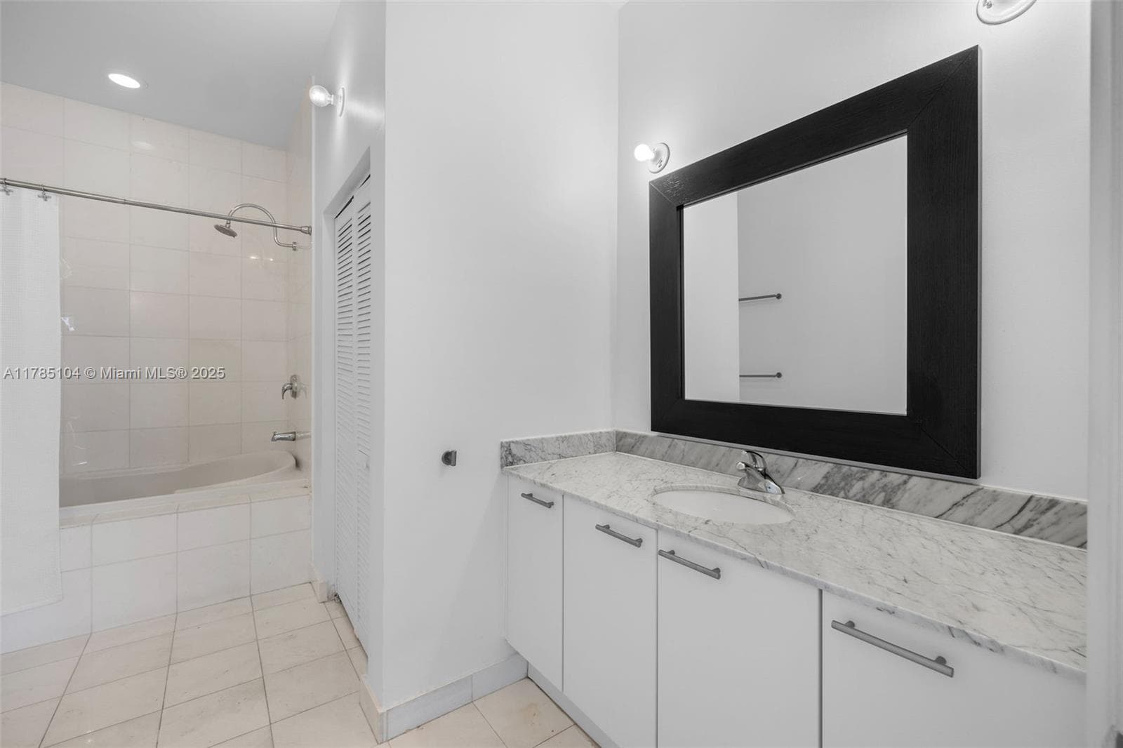 2001 Meridian Ave # 412, Miami Beach FL 33139 photo 5