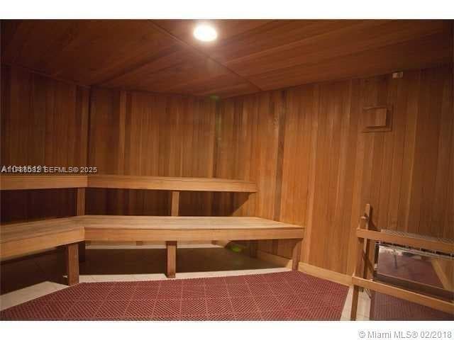 244 Biscayne Blvd # 3004, Miami FL 33132 photo 4