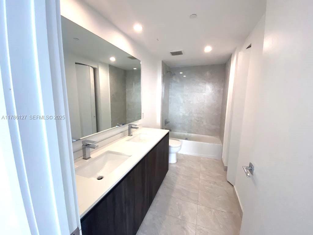 488 NE 18th St # 4905, Miami FL 33132 photo 5