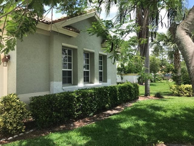 3305 Bent Pine Drive, Fort Pierce FL 34951 photo 4