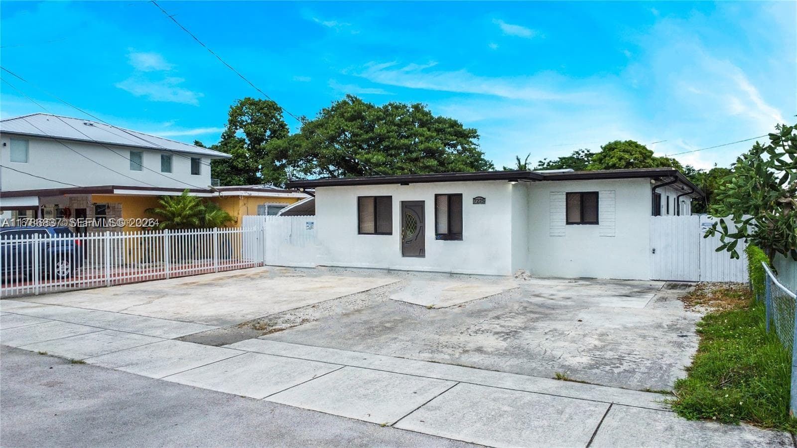 7225 SW 21st St, Miami FL 33155