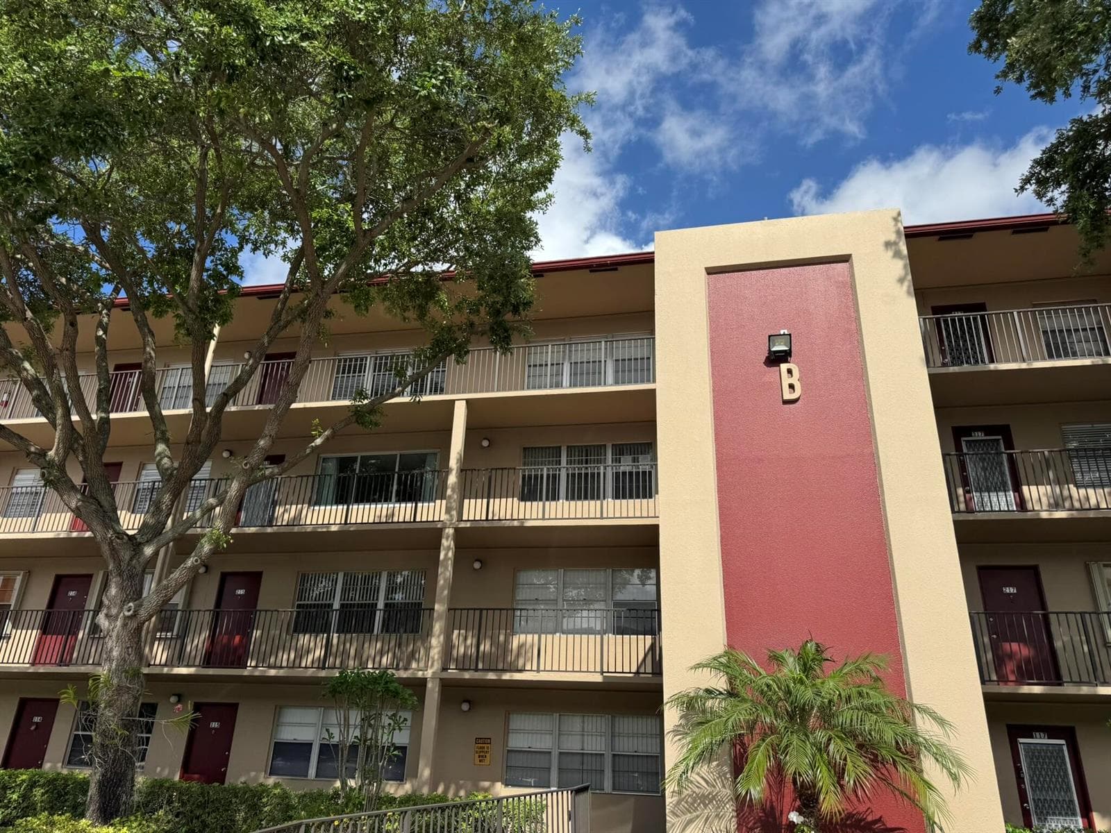 850 SW 133rd Terrace # 315b, Pembroke Pines FL 33027 photo 4