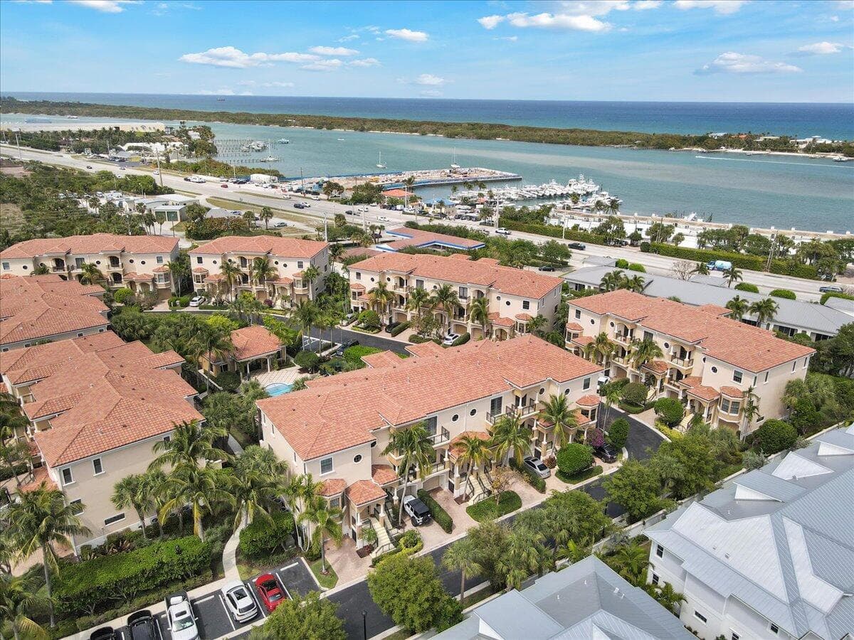 502 Del Sol Circle, Tequesta FL 33469 photo 2