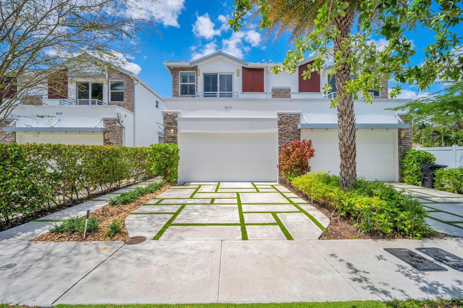 807 SW 7th Avenue, Fort Lauderdale FL 33315 photo 2