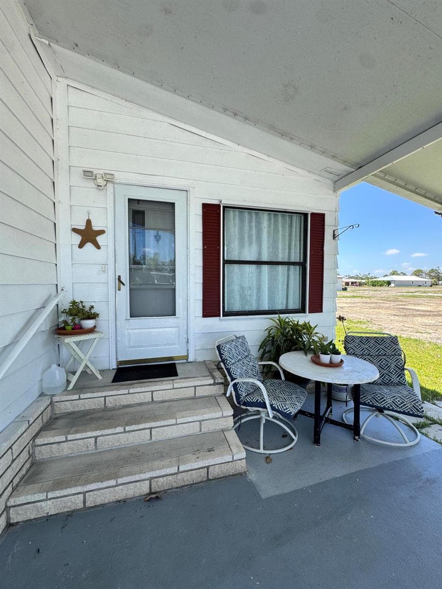 24 Villa Del Norte, Fort Pierce FL 34951 photo 3