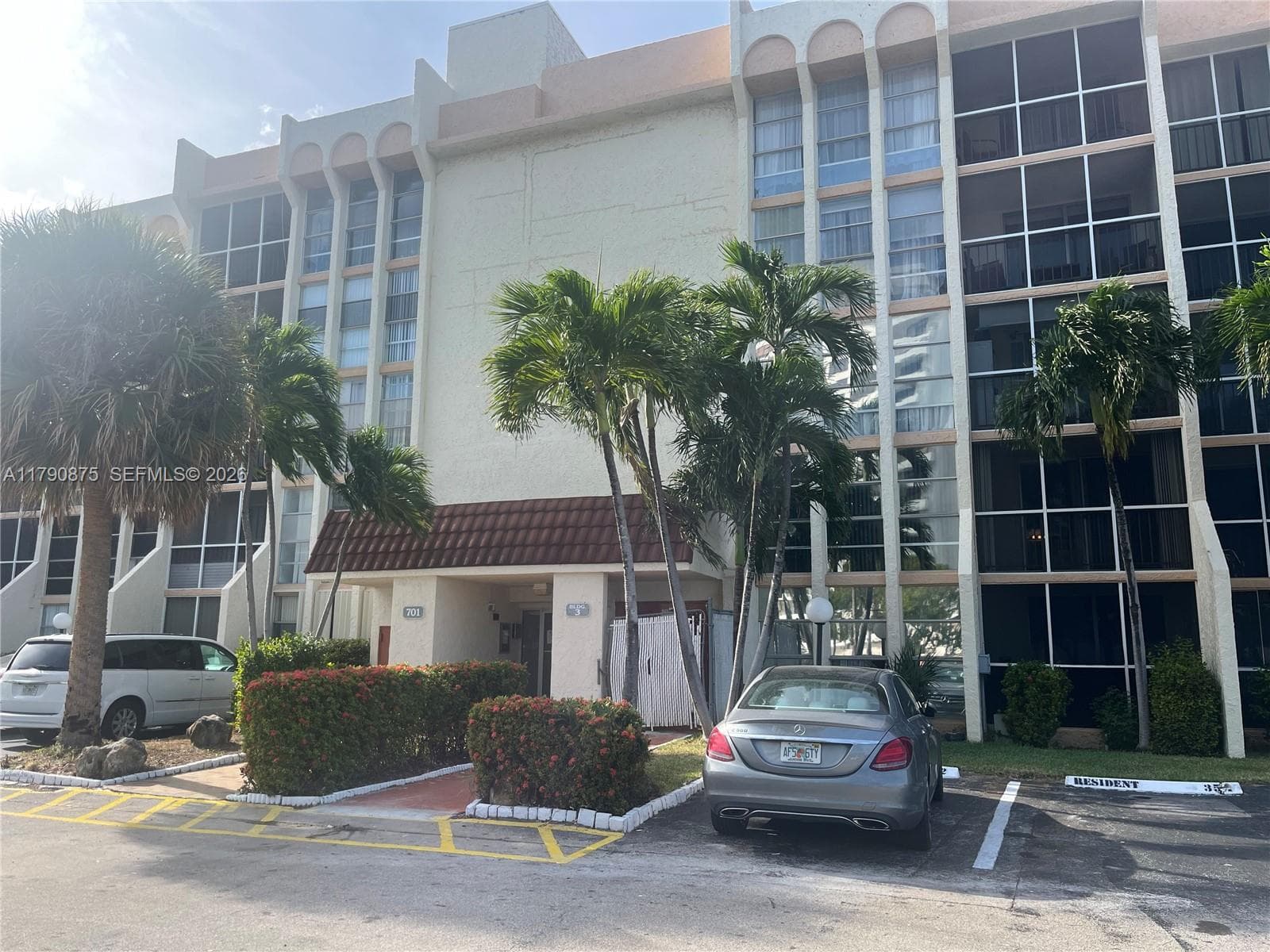 701 Three Islands Blvd # 409, Hallandale Beach FL 33009 photo 2