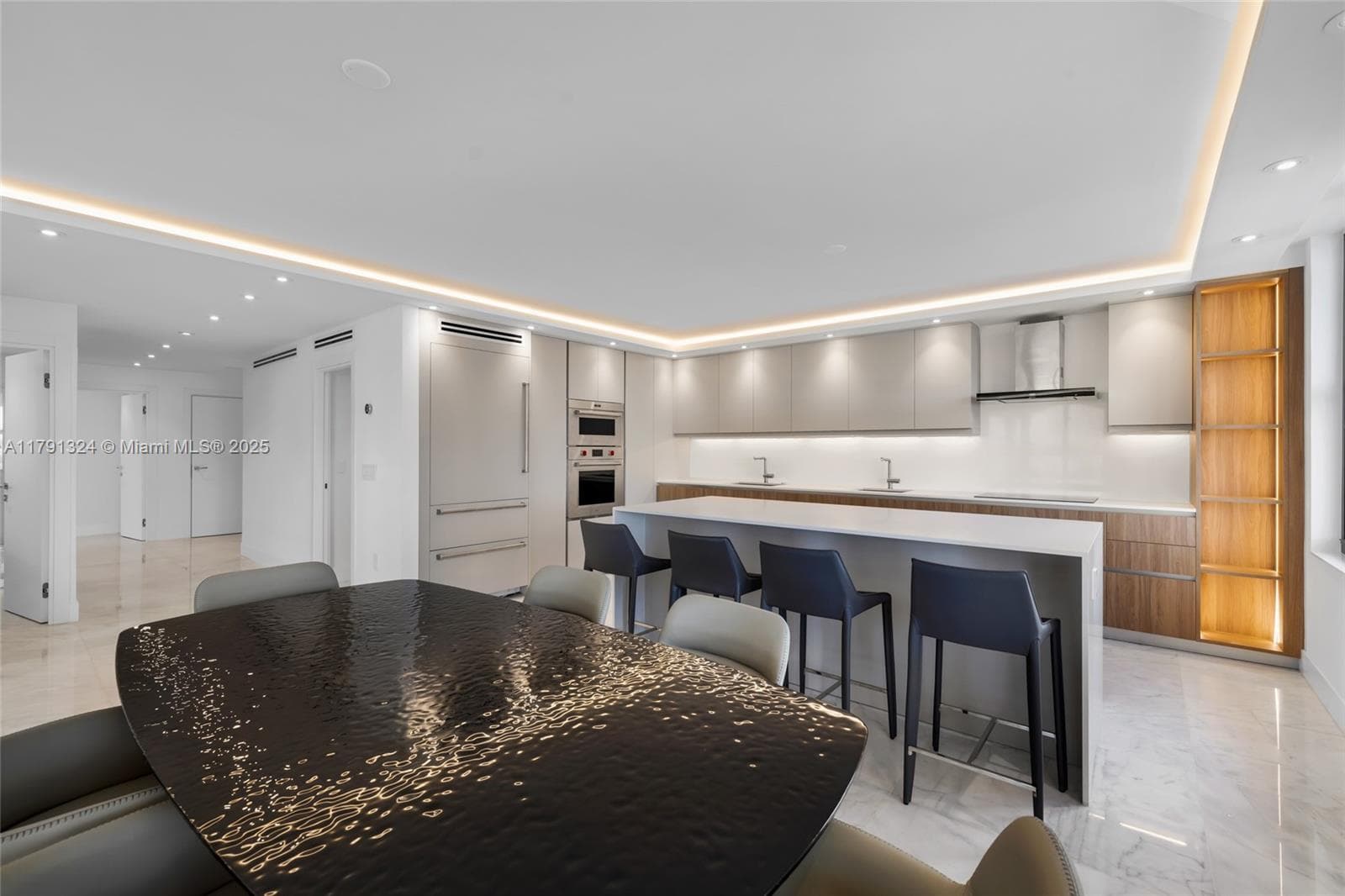 9801 Collins Ave # 17R, Bal Harbour FL 33154 photo 4