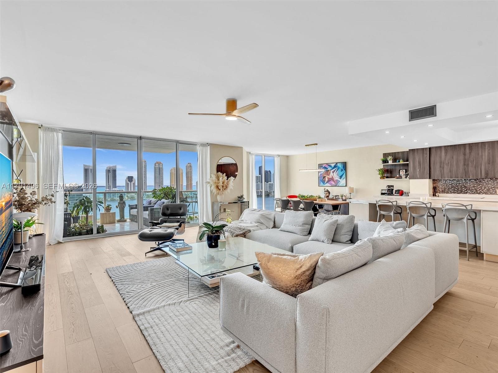 3201 NE 183rd St # 2102, Aventura FL 33160