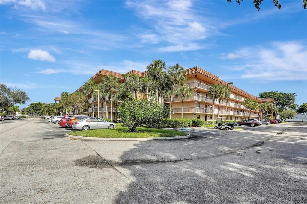 6095 N Sabal Palm Boulevard # 212, Tamarac FL 33319 photo 3