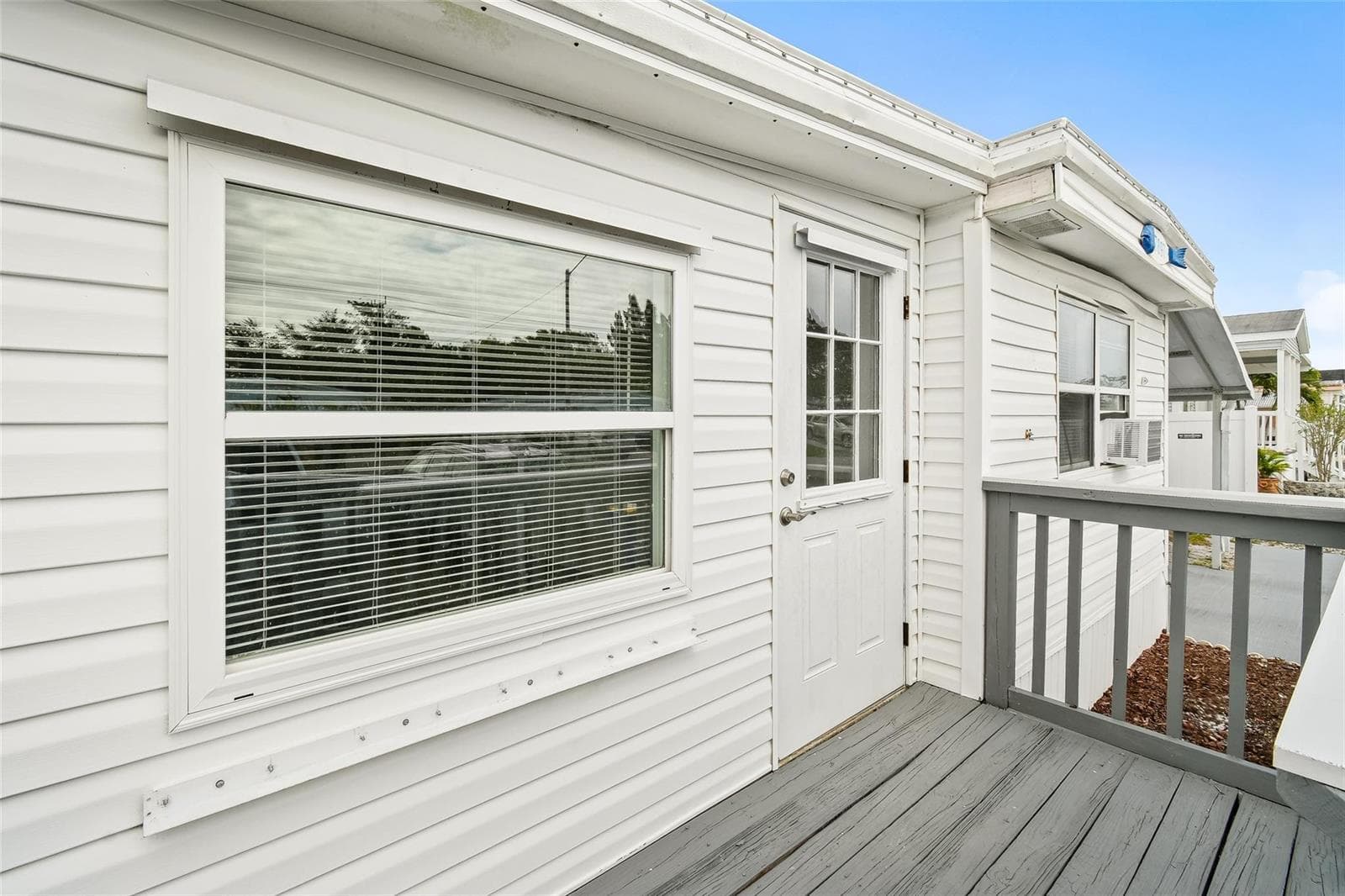 7897 SE Swan Avenue, Hobe Sound FL 33455 photo 2