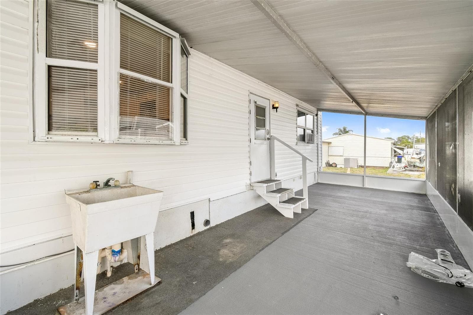 7897 SE Swan Avenue, Hobe Sound FL 33455 photo 3