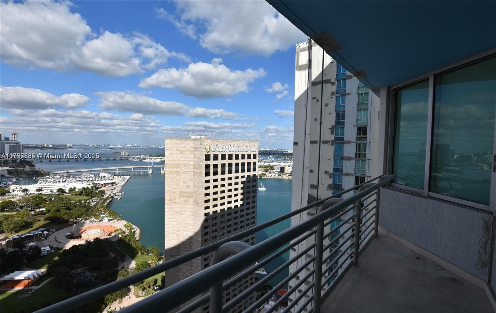 325 S Biscayne Blvd # 3822, Miami FL 33131