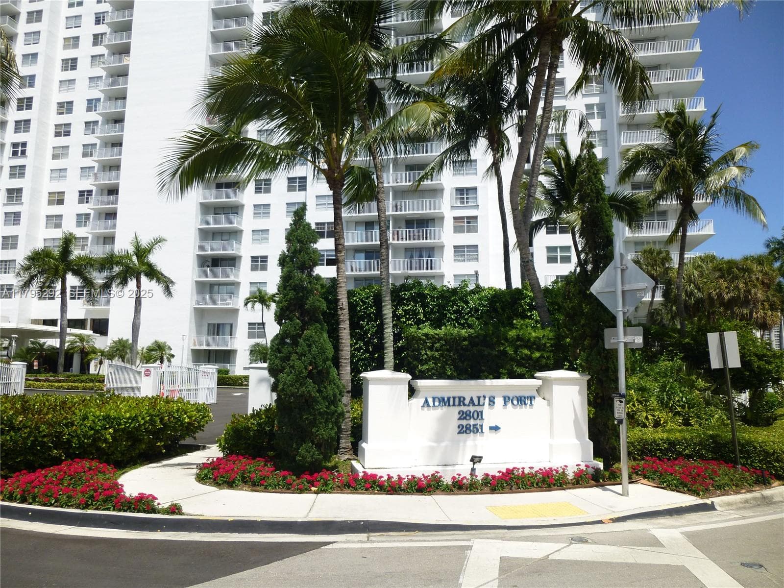 2801 NE 183rd St # 1507W, Aventura FL 33160 photo 2