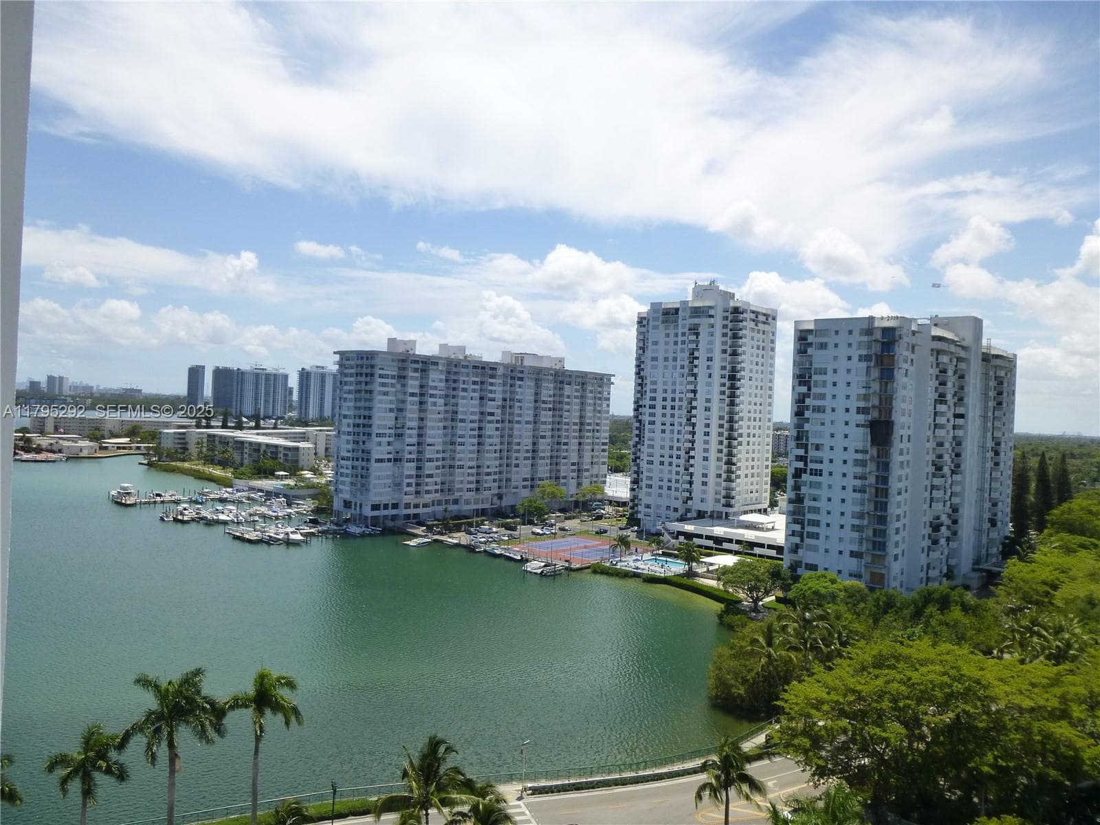 2801 NE 183rd St # 1507W, Aventura FL 33160 photo 3