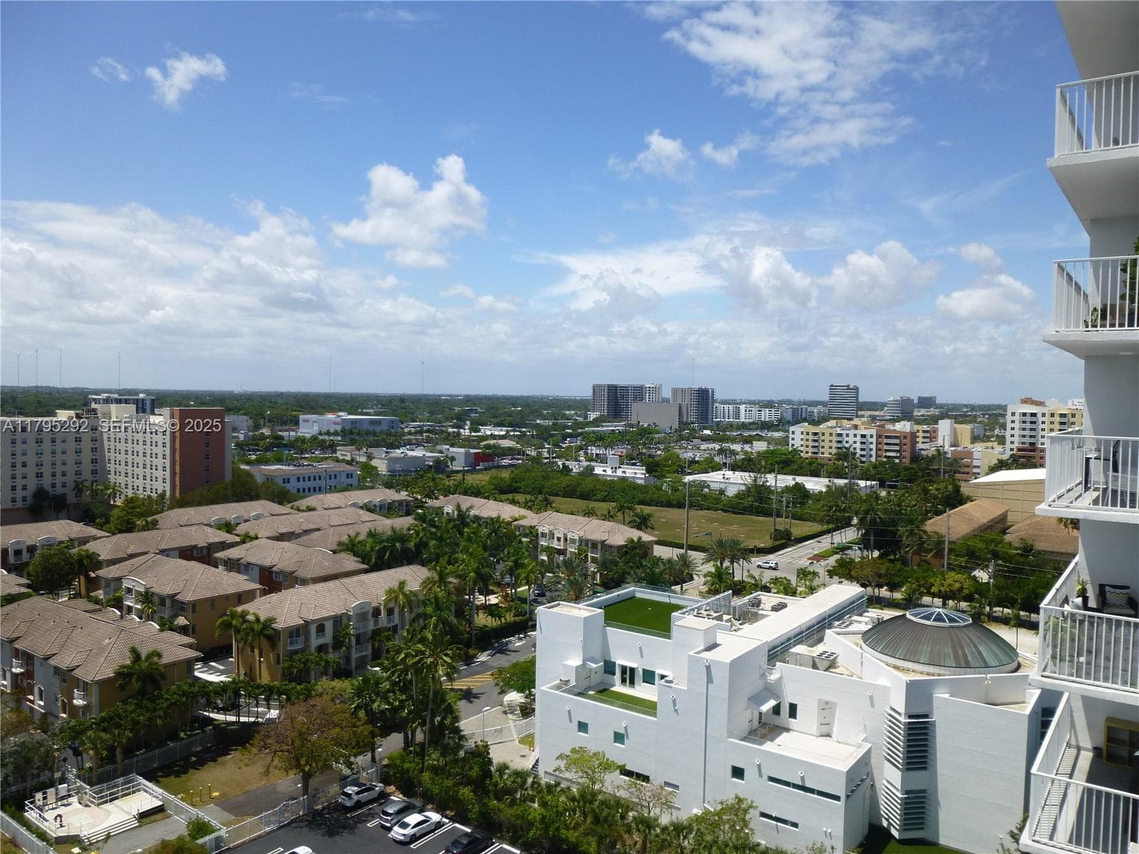 2801 NE 183rd St # 1507W, Aventura FL 33160 photo 4