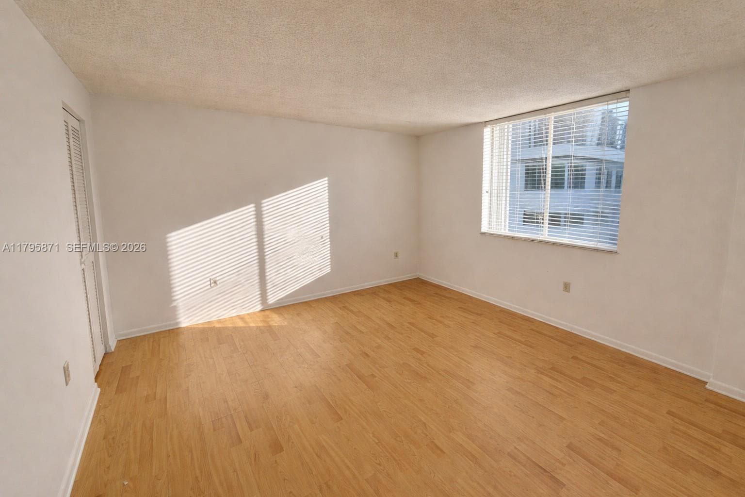 126 SW 17th Rd # 505, Miami FL 33129 photo 2