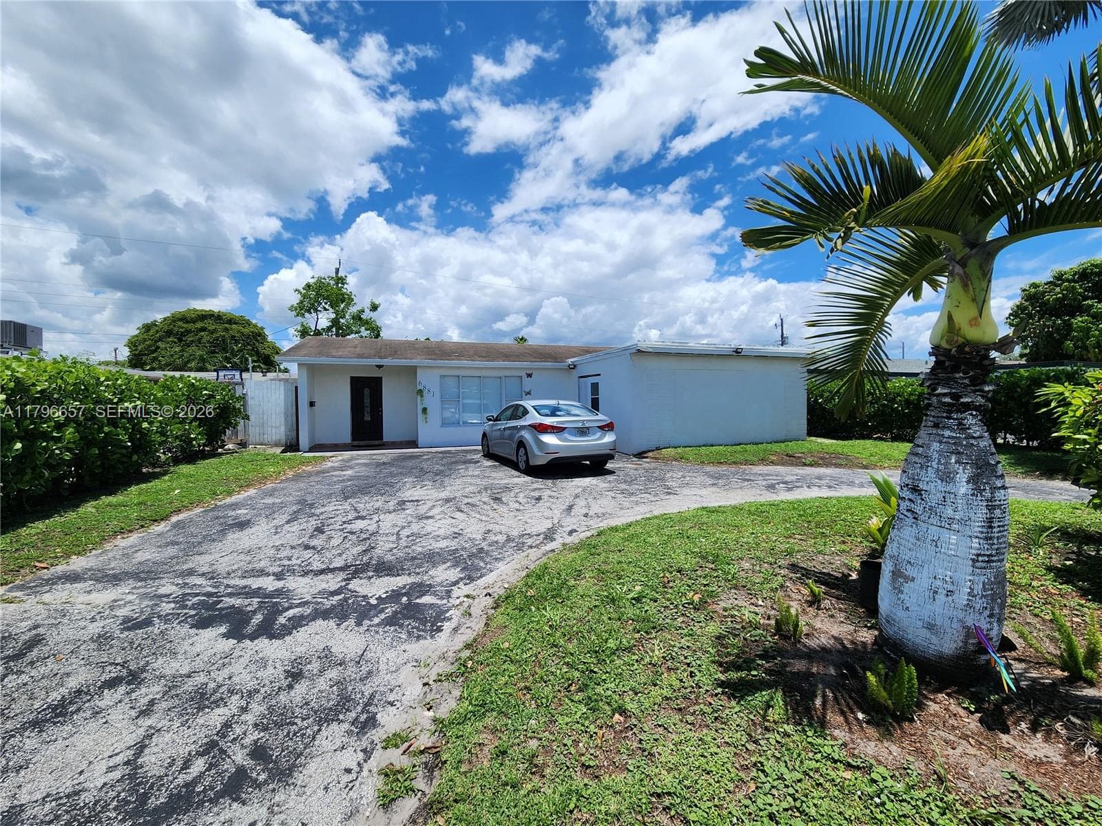 6881 Sheridan St, Hollywood FL 33024 photo 3
