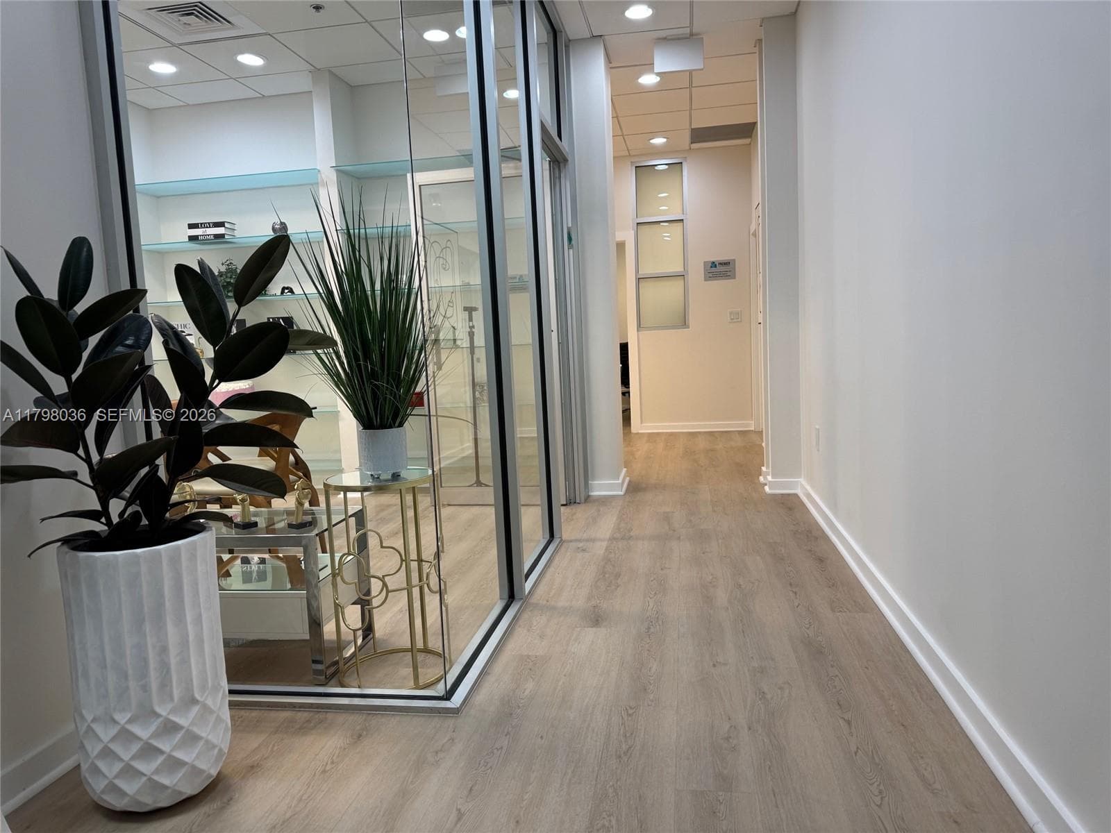 20900 NE 30th Ave # 503 + assigned parking, Aventura FL 33180