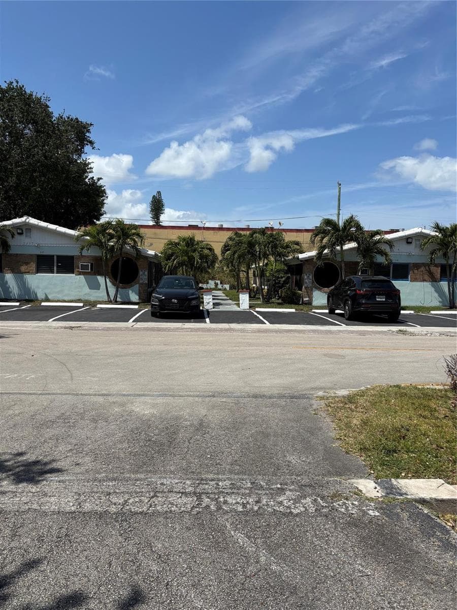 2127 Polk Street, Hollywood FL 33020 photo 5