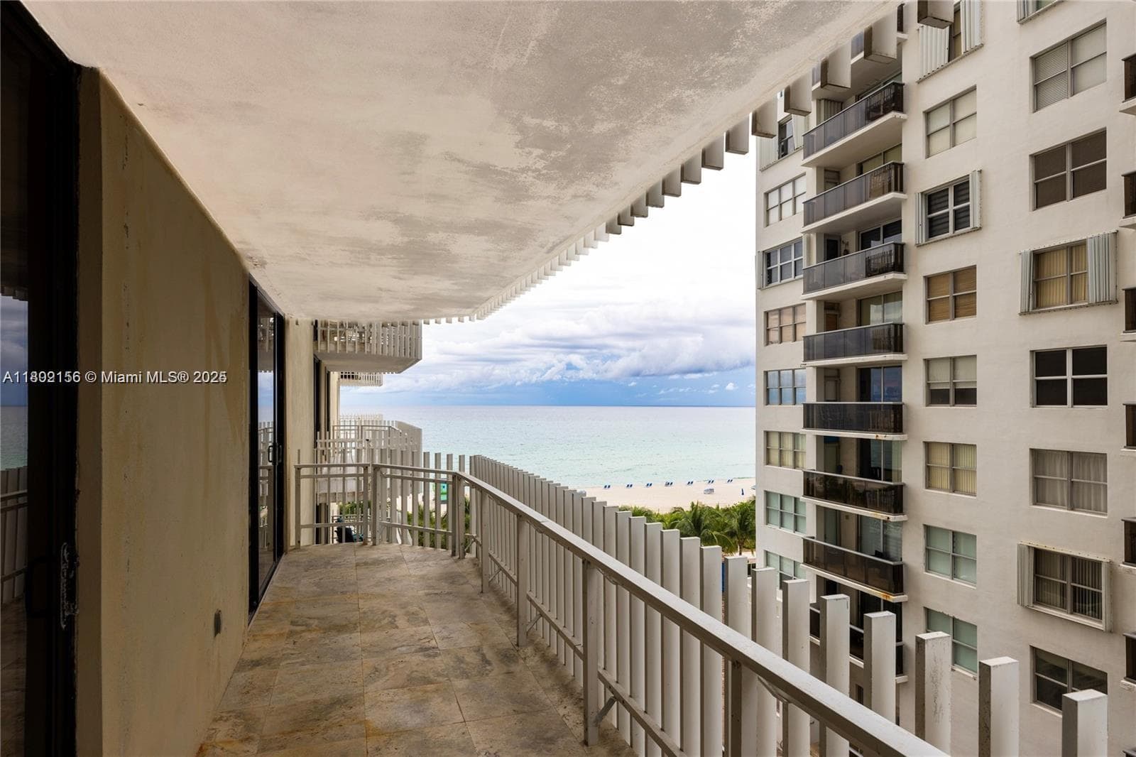 6061 Collins Ave # 7D, Miami Beach FL 33140 photo 2
