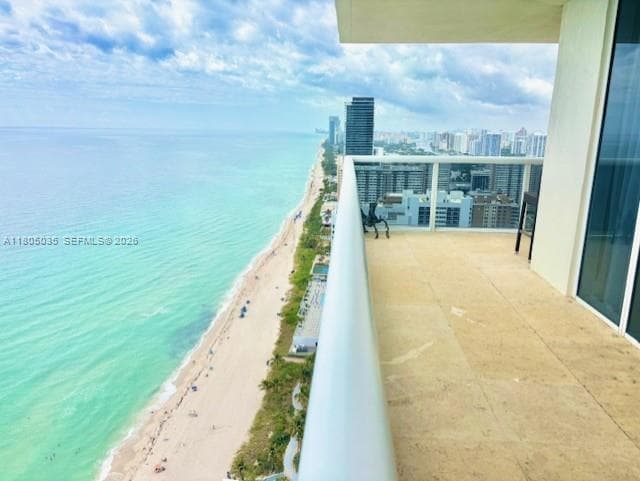 1830 S Ocean Dr # 3702, Hallandale Beach FL 33009 photo 2