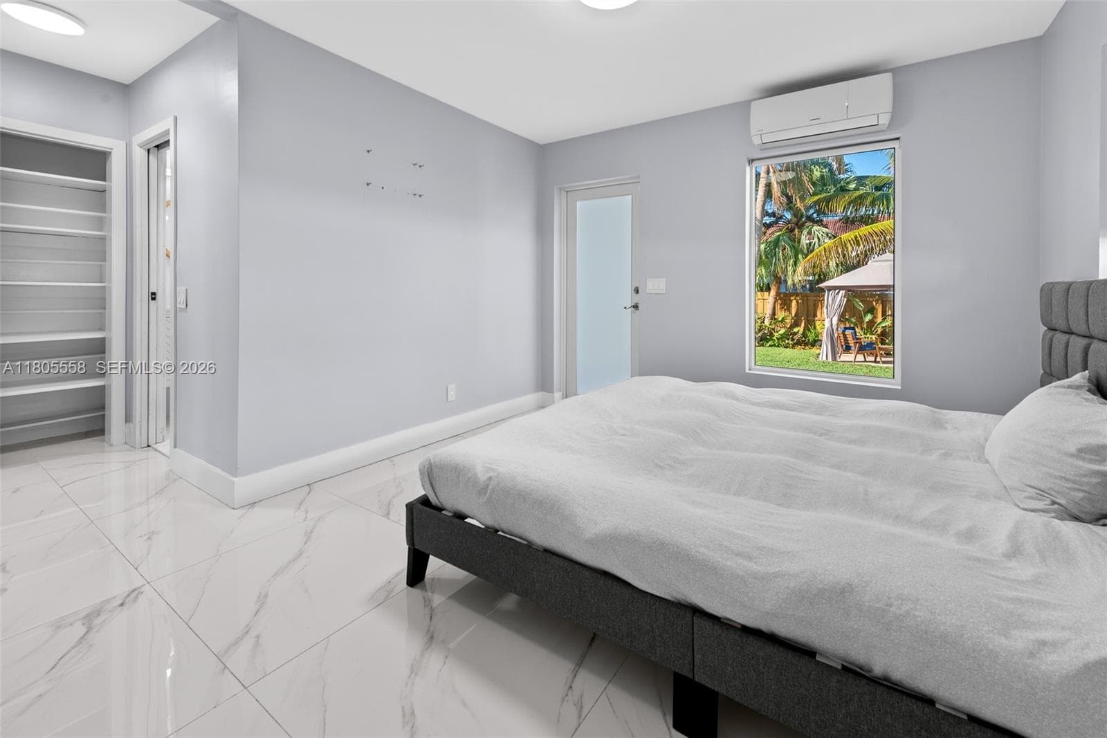 1025 Washington St, Hollywood FL 33019 photo 5