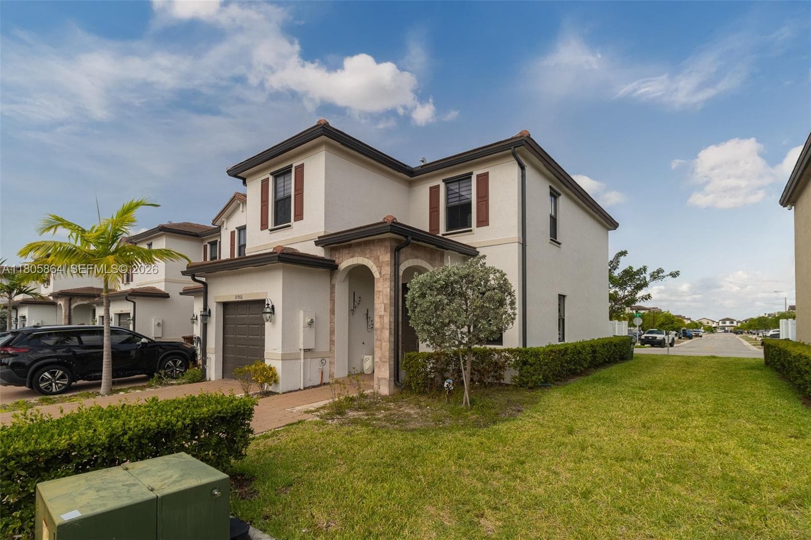 10966 W 33rd Way, Hialeah FL 33018 photo 2