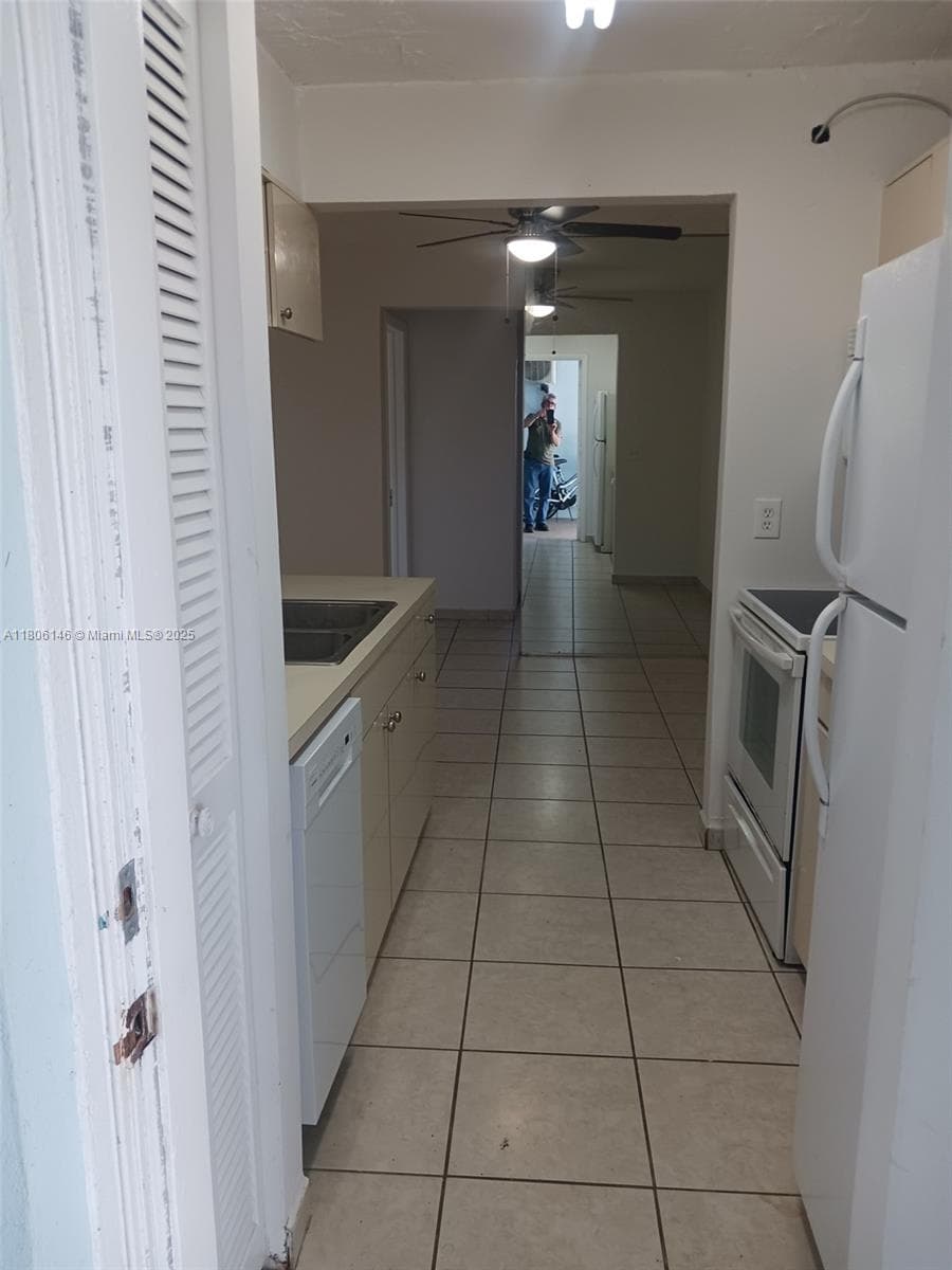 2700 NE 135th St # 30, North Miami FL 33181 photo 2