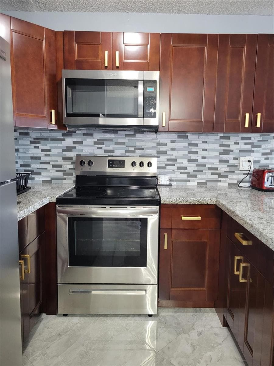 800 SW 11th Avenue # 17, Hallandale Beach FL 33009 photo 3