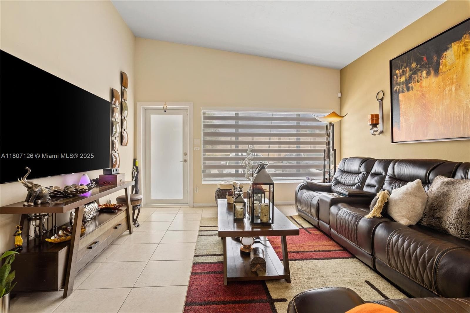 881 NW 177th Ter, Miami Gardens FL 33169 photo 4
