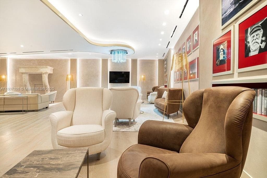 1000 Brickell Plz # 2705, Miami FL 33131 photo 5