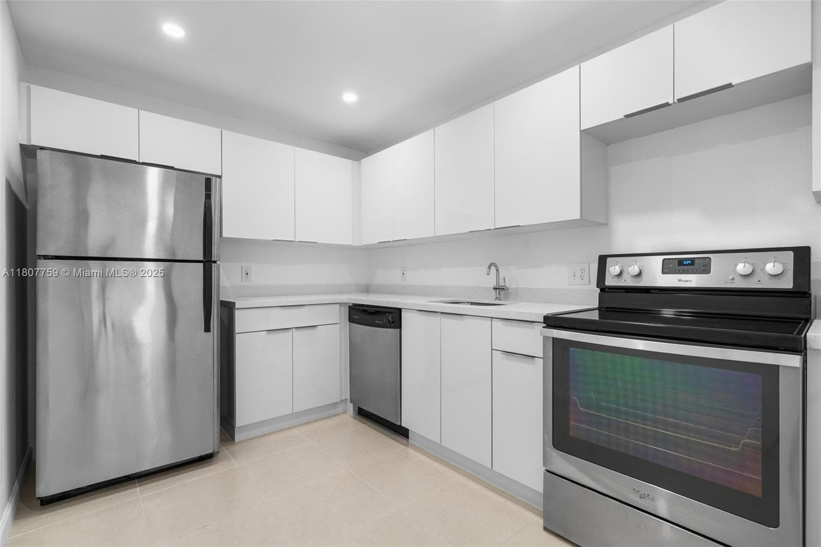 4222 Inverrary Blvd # 4211, Lauderhill FL 33319
