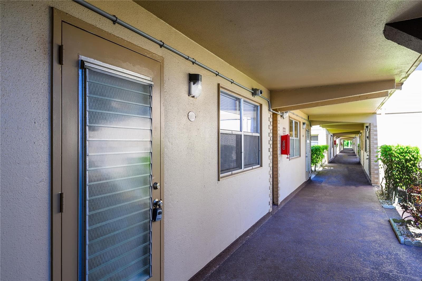 633 Brittany # 633, Delray Beach FL 33446 photo 3