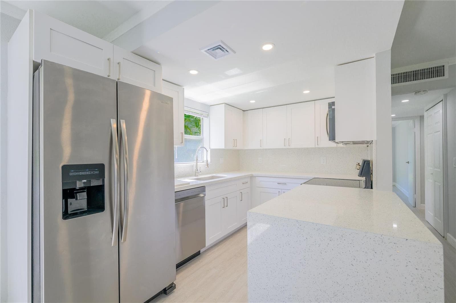 633 Brittany # 633, Delray Beach FL 33446 photo 5
