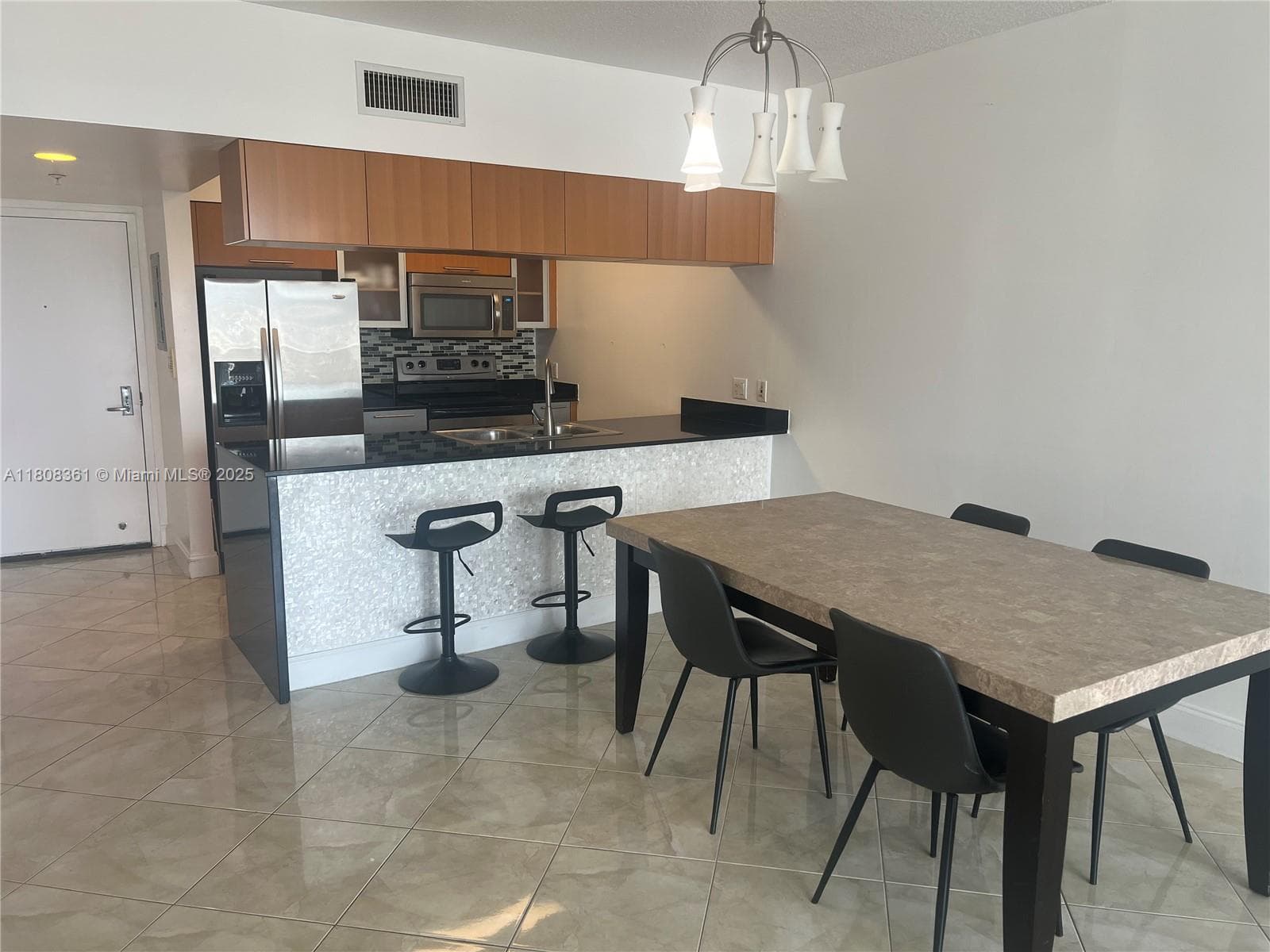 1750 N Bayshore Dr # 1410, Miami FL 33132 photo 3