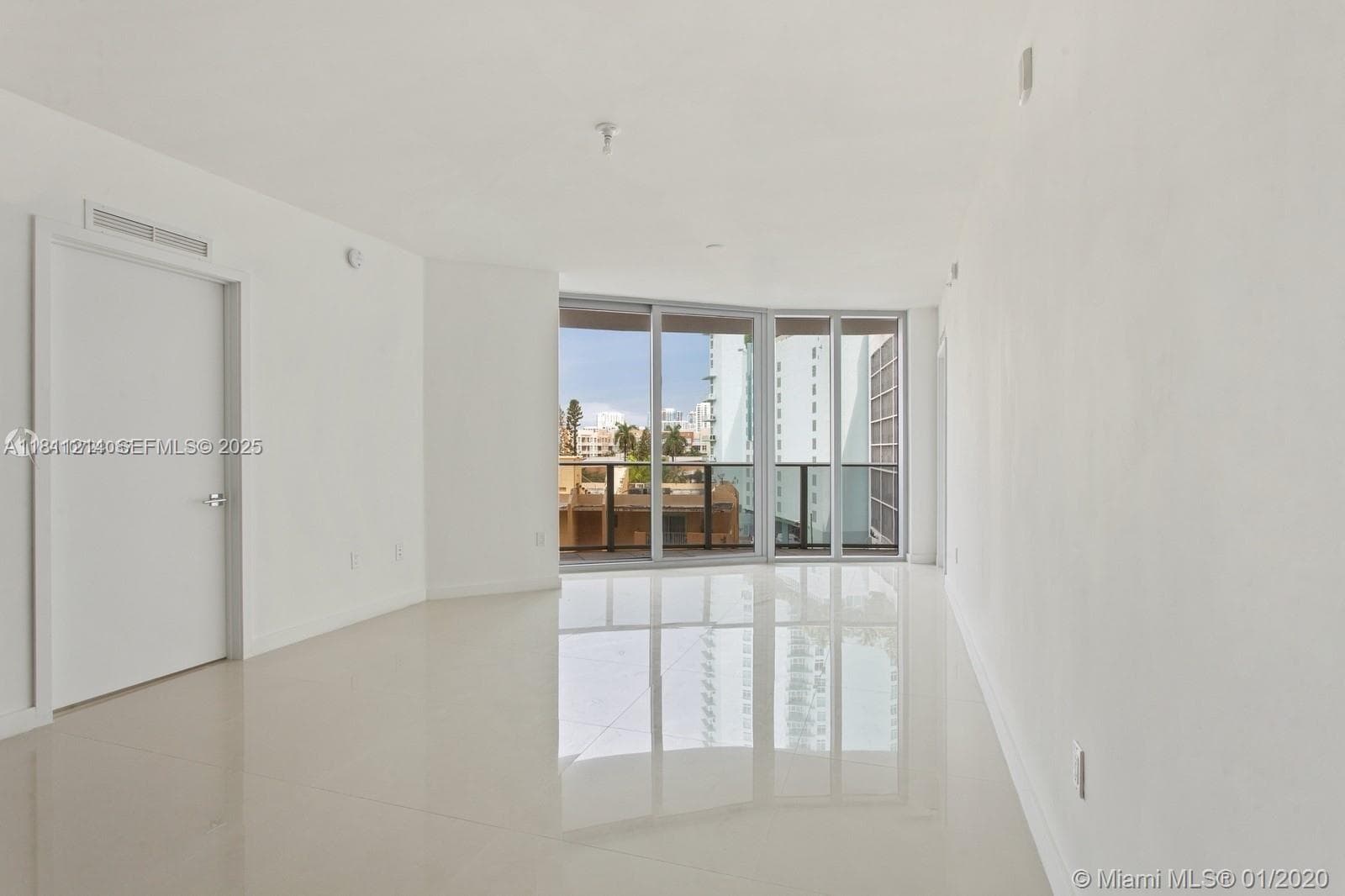 488 NE 18th St # 501, Miami FL 33132 photo 2