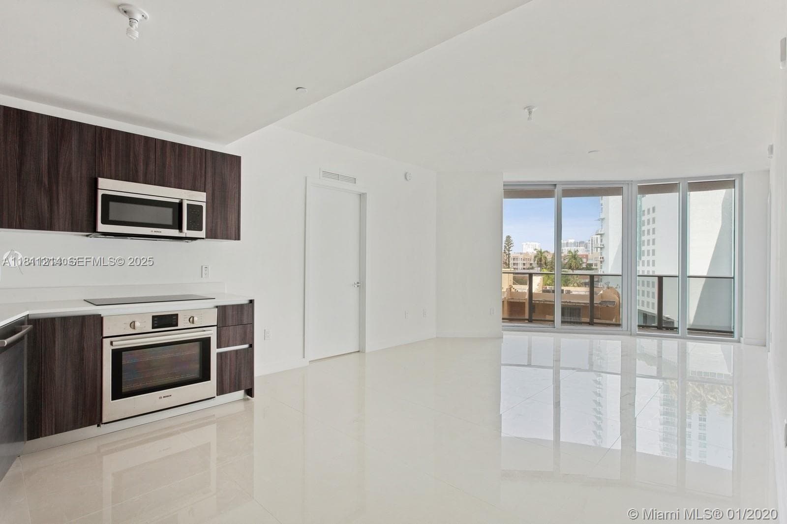 488 NE 18th St # 501, Miami FL 33132 photo 3