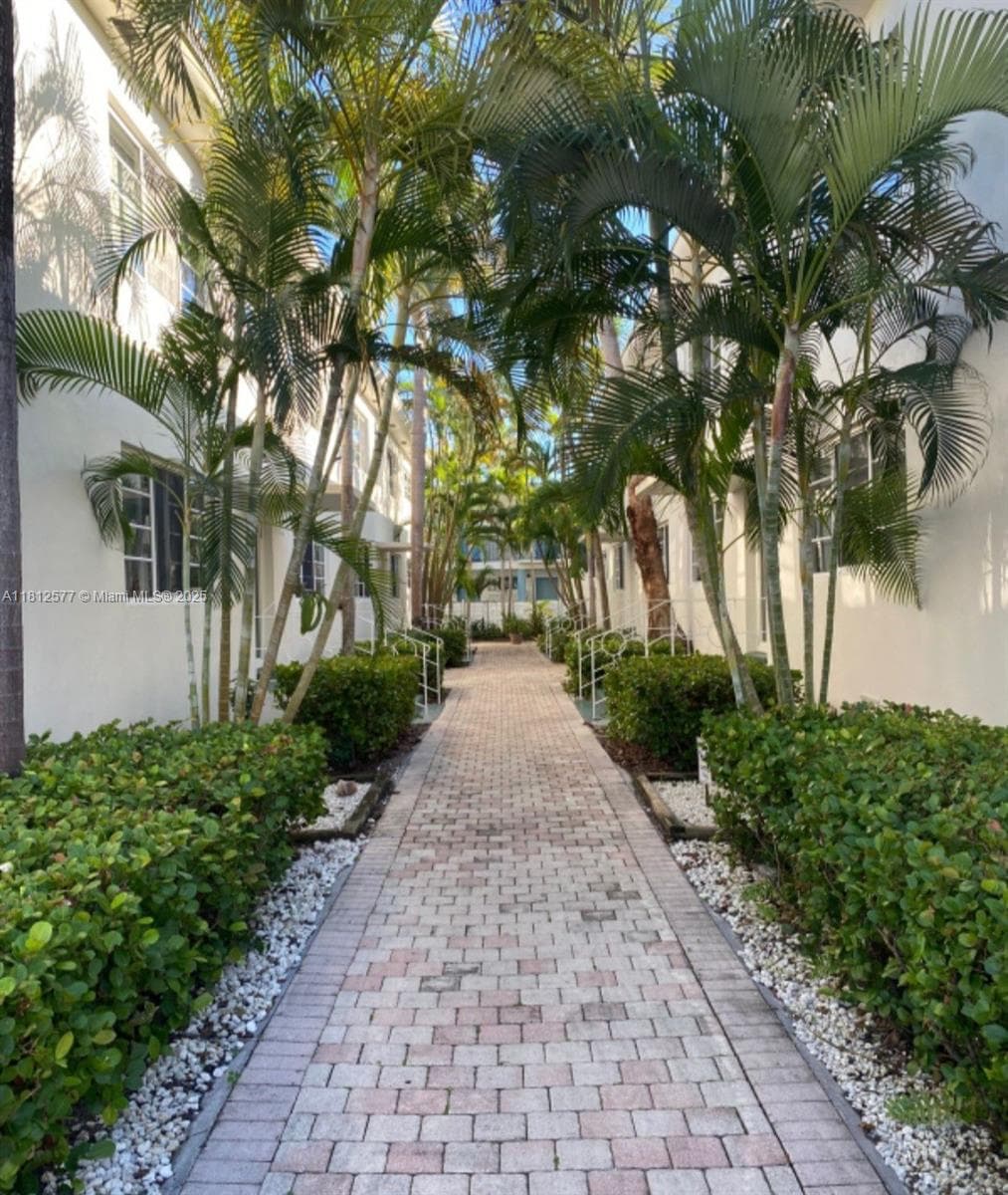 340 84th St # 2, Miami Beach FL 33141