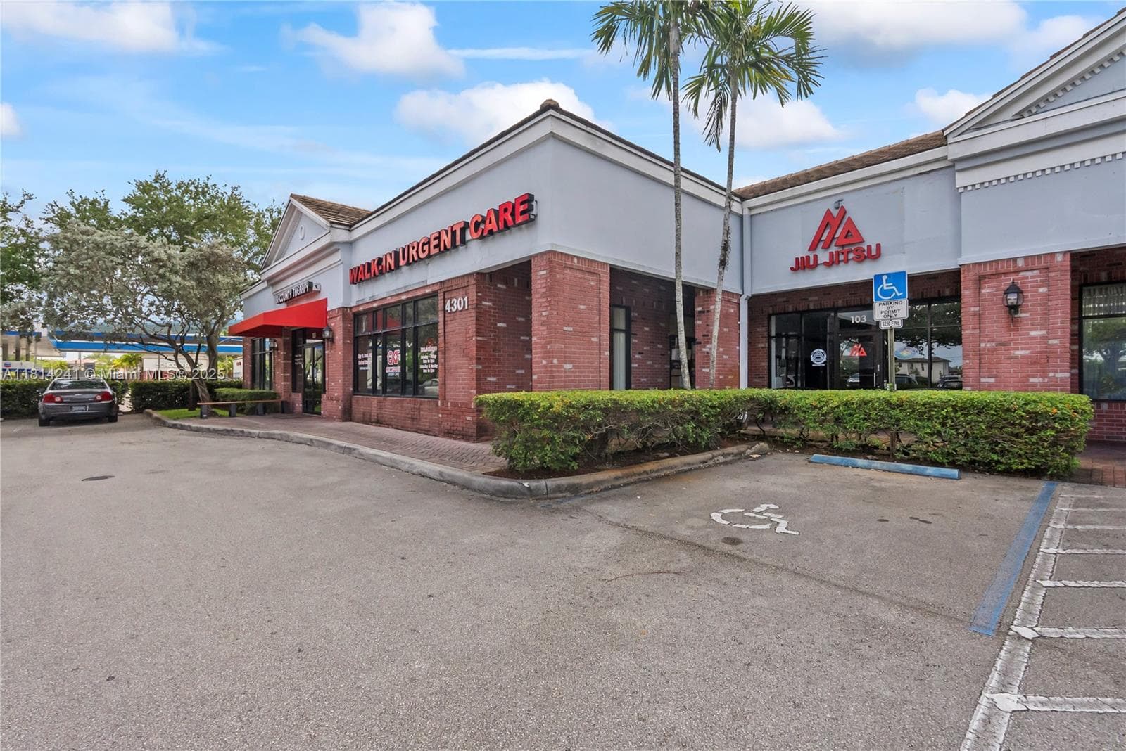 4301 S Flamingo Rd, Davie FL 33330 photo 2