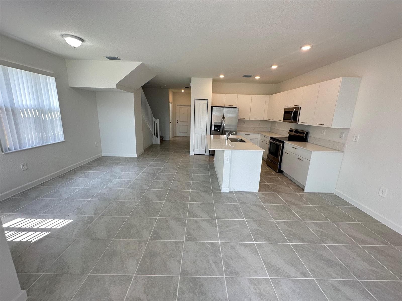2437 NW 131st Circle, Miami FL 33167 photo 2