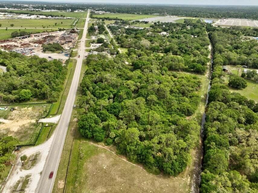 2357 NW 32 Drive, Okeechobee FL 34972 photo 2