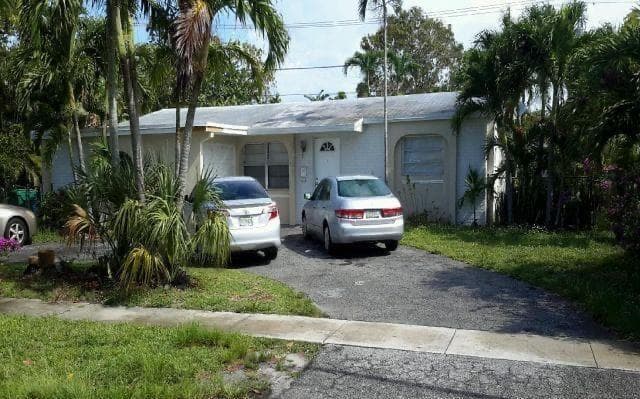 4841 NW 19th Court, Lauderhill FL 33313 photo 2