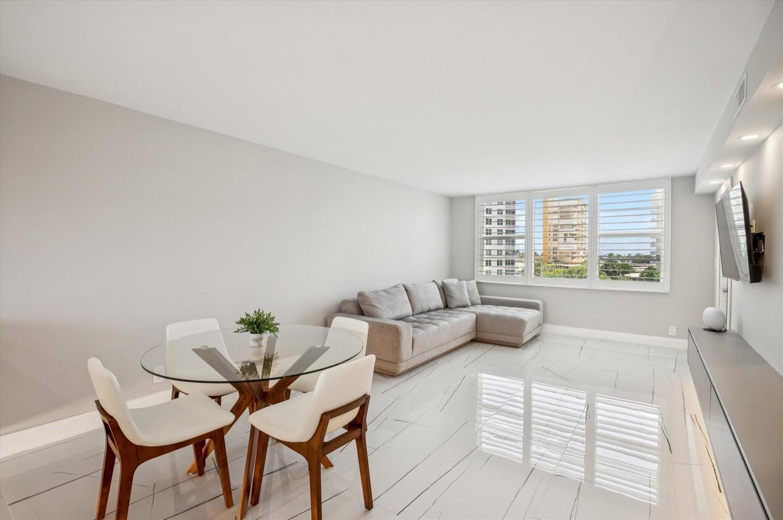 201 N Ocean Boulevard # 410, Pompano Beach, FL 33062 photo 5