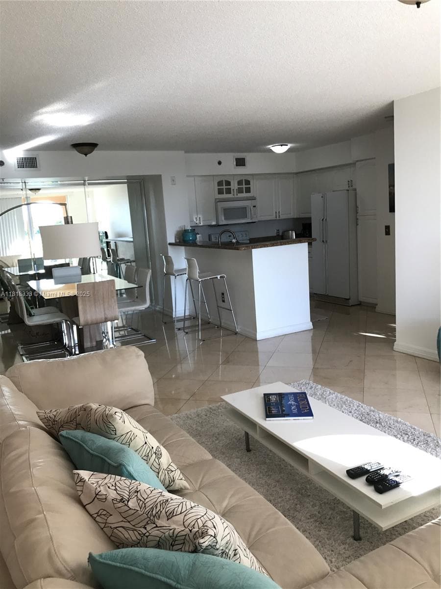 19801 E Country Club Dr # 4-603, Aventura FL 33180 photo 4